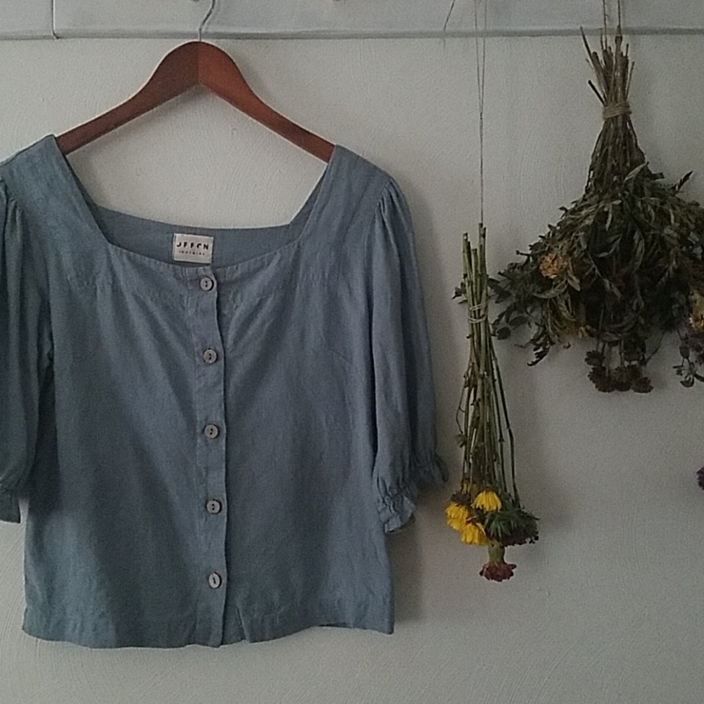 Offon Linen puff sleeve blouse in cloudy sky